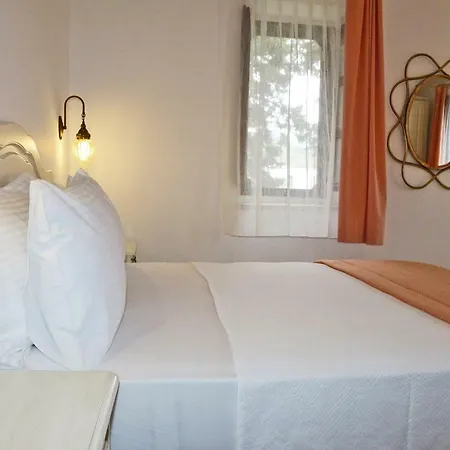 Tas Konak Eski Hotel